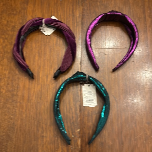 Large lot of hair accessories all NWT! Headscarves, head bands, & Scrunchies! - Picture 3 of 10